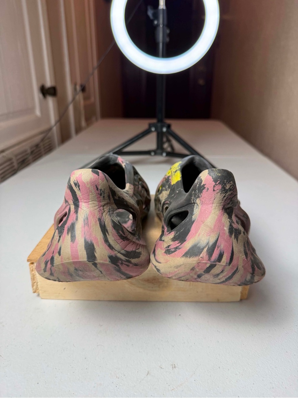 adidas Yeezy Foam RNNR MX Sand Grey - Size 8 slides - Picture 12 of 12